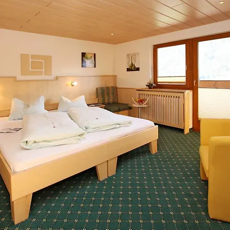 Haus Brigitte 093s Зёльден